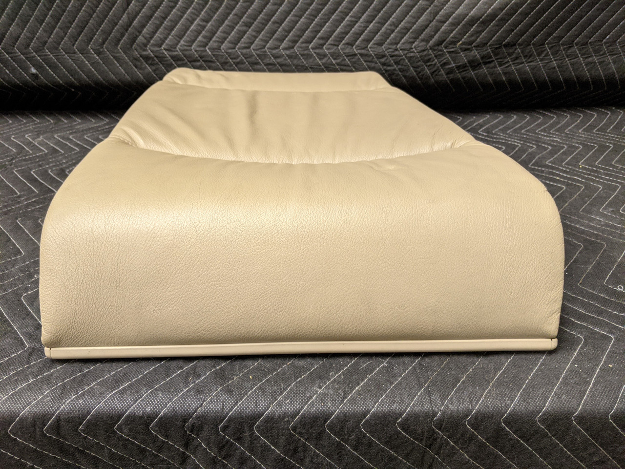 BMW E46 3-Series Coupe Rear Right Back Rest Hellbeige Leather 52208225778