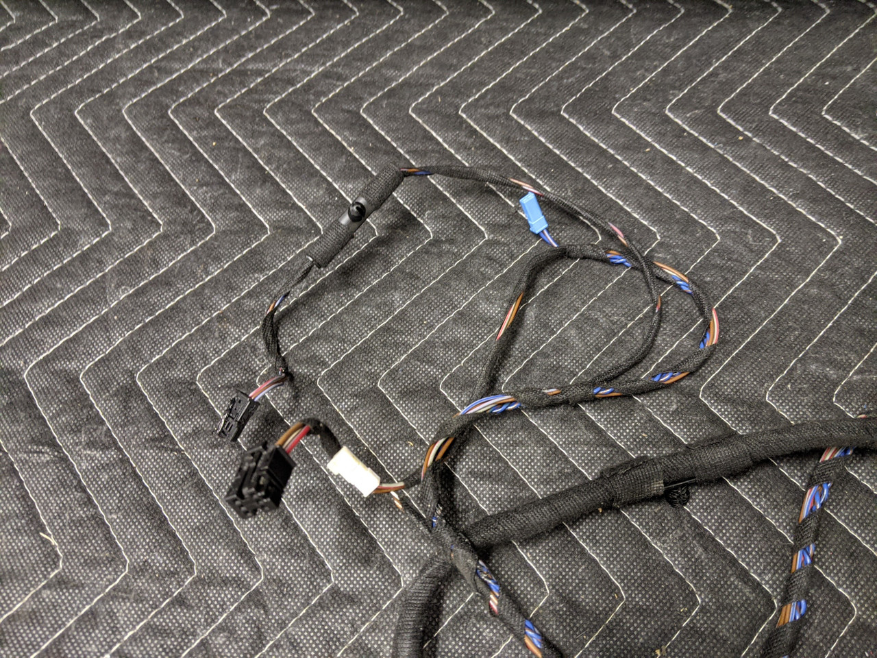 BMW E92 3-Series Coupe Door Wiring Harness Right Passenger 61129186666
