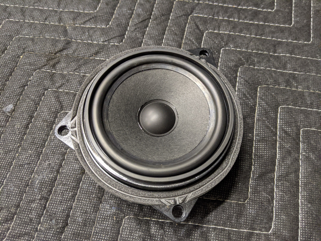BMW E90/E91/E92/E93 65139143147 | recycleBMWs.com | Used BMW Parts