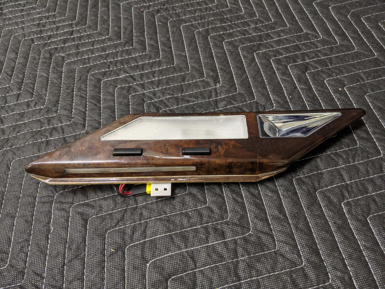 BMW E38 7-Series Interior Reading Light With Wood Rear Left 63318352607