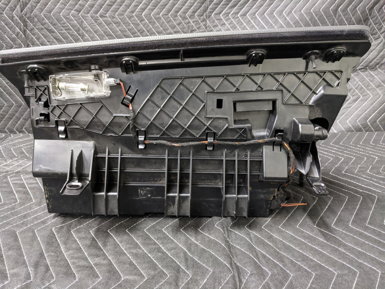 BMW E93 M3 Convertible Passenger Glove Box Airbag Module 51167151352