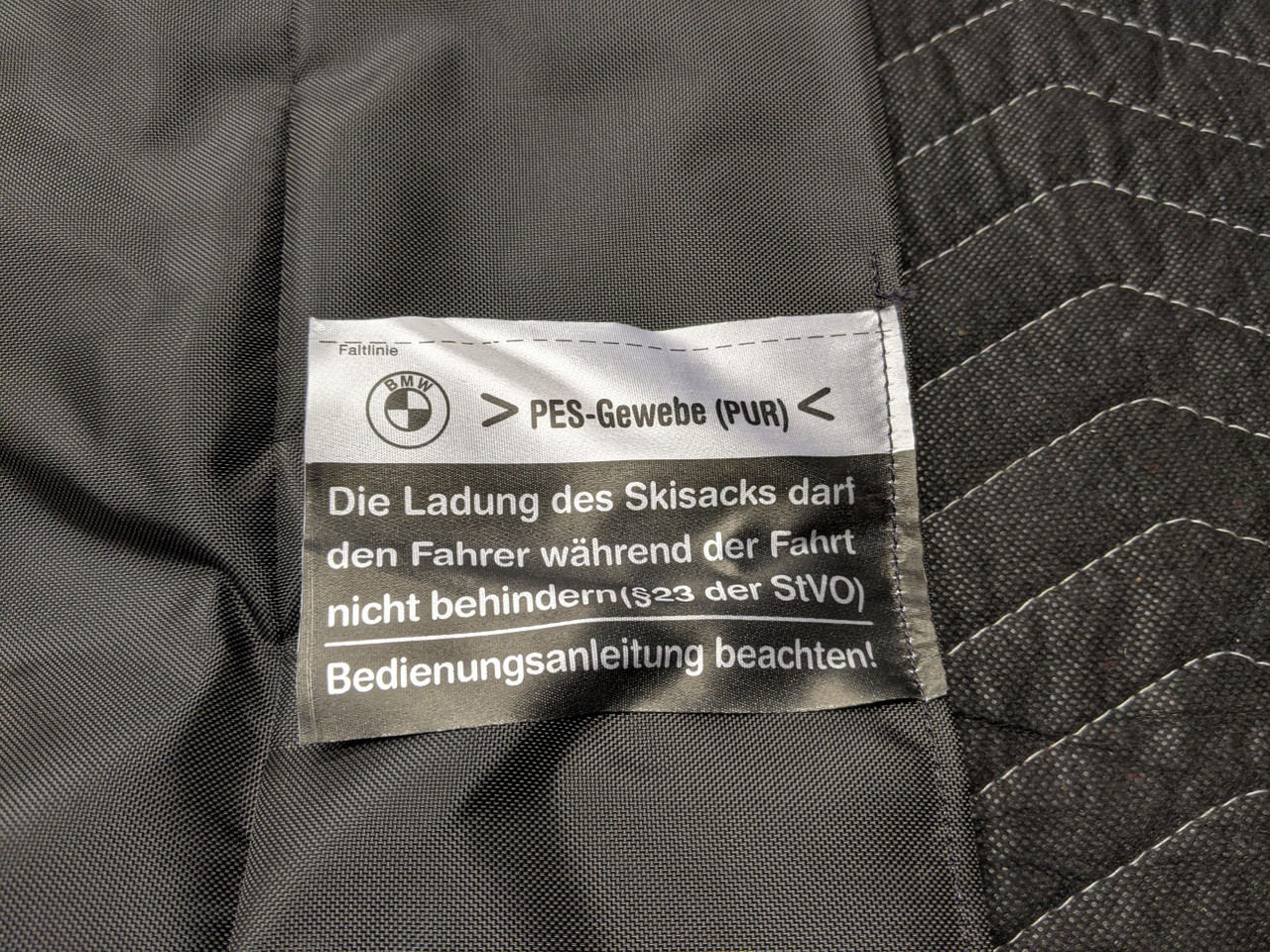 BMW E46 3-Series Convertible Ski Bag Cassette 72608268951