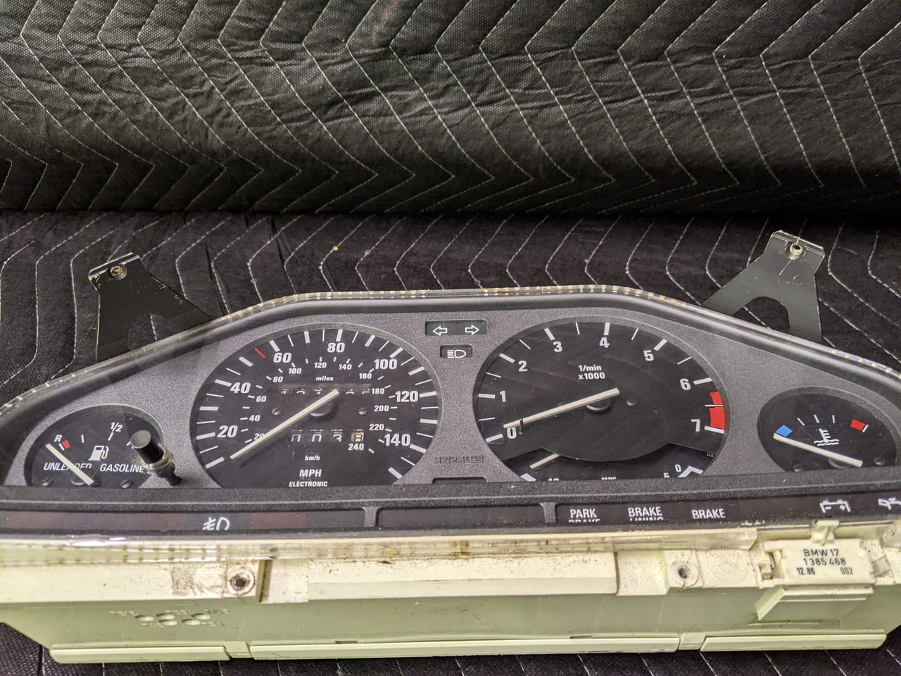 BMW E30 3-Series Instrument Cluster MotoMeter 1377306