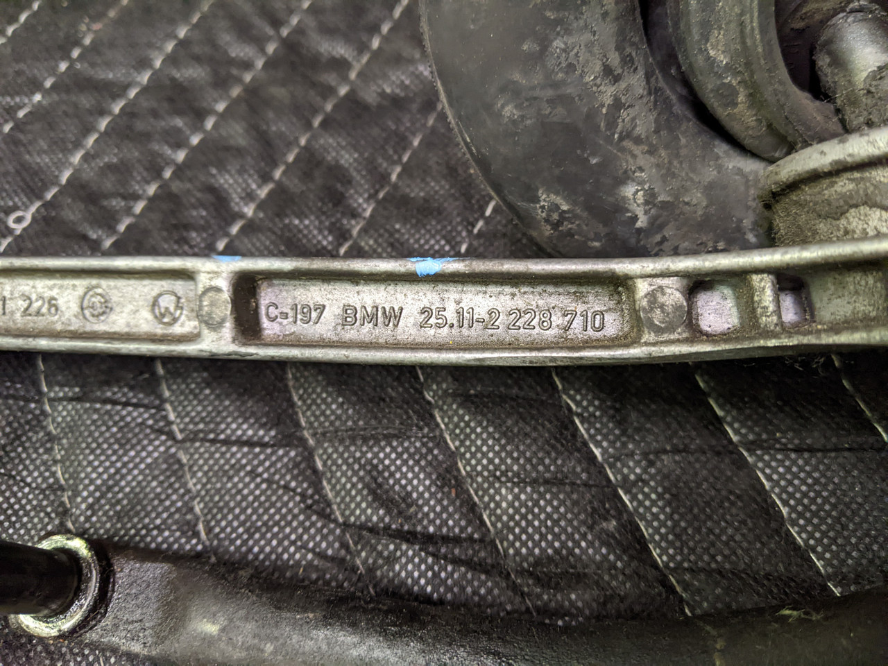 BMW E46 25112228710-Set | recycleBMWs.com | Used BMW Parts