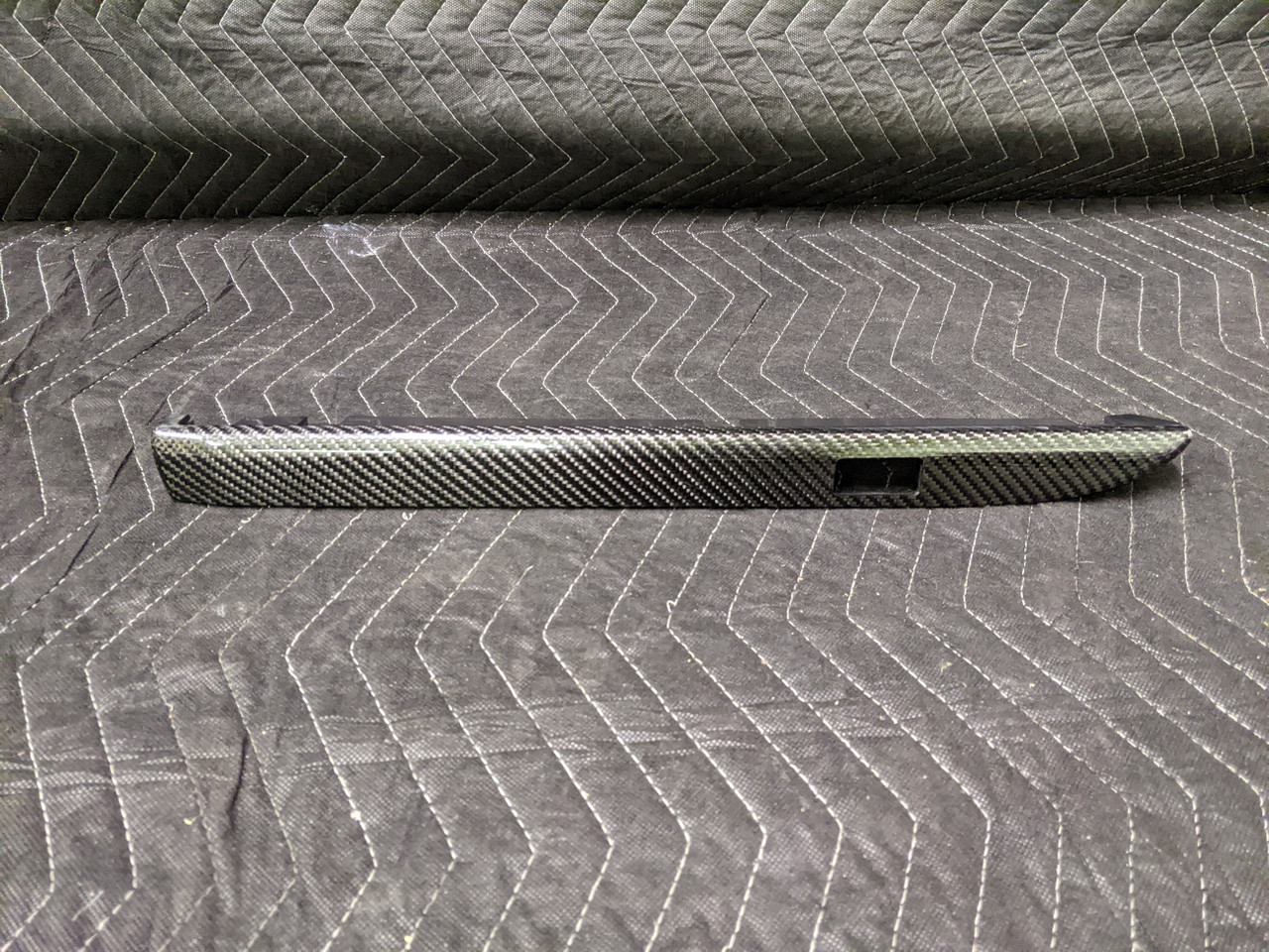 BMW E63/E64 M6 6-Series Carbon Fiber Dashboard Trim Right 51455285061