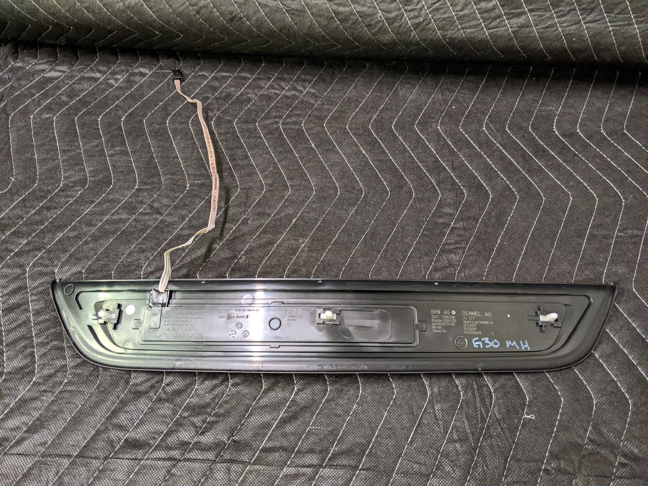 BMW G30/G31 5-Series Door Sill Plate Illuminated Sport Line Rear Right 51477390218