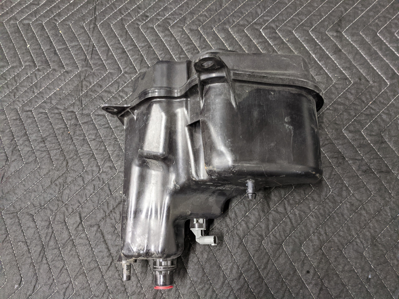 BMW E60 M5 Radiator Coolant Expansion Tank 17112282735