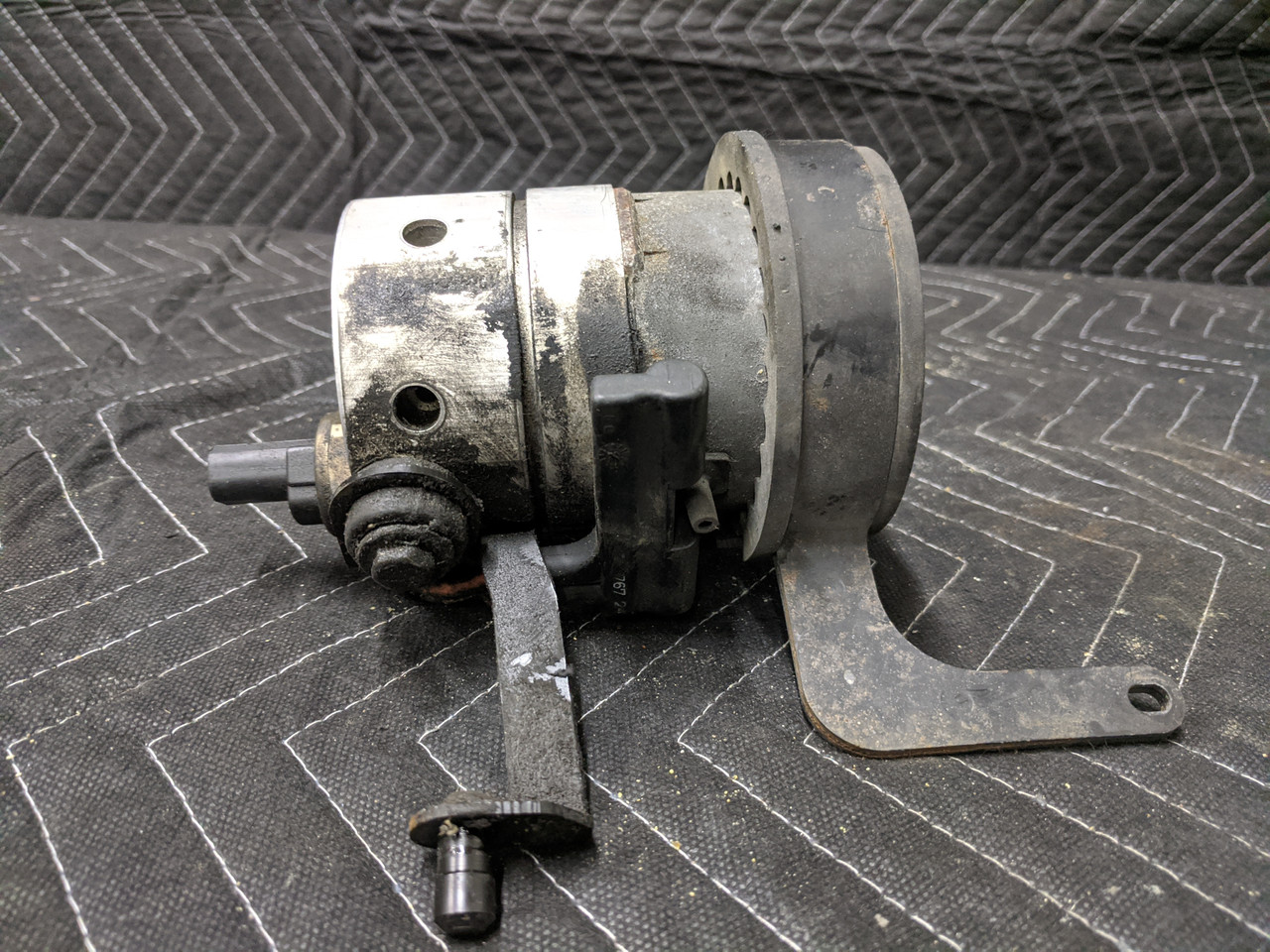 BMW E38 740 DSC Compressor ABS Pump Module Bosch 34511164243