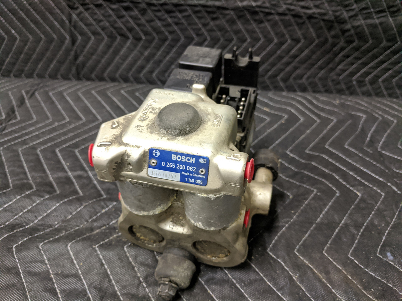 BMW E34 ABS Brake Pump Module Bosch 34511140005
