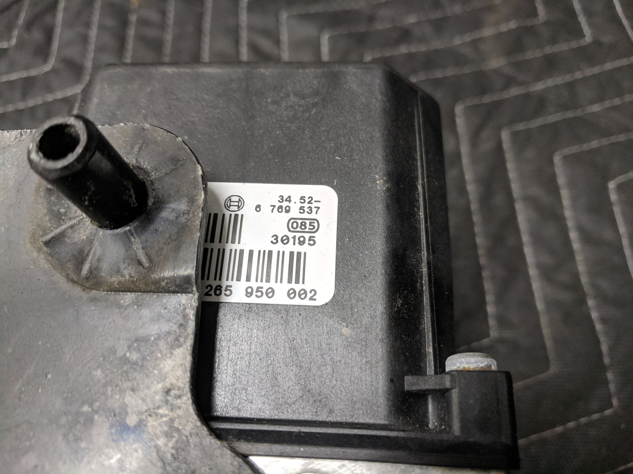 BMW E39 ABS Brake Pump Module Bosch 34516750382