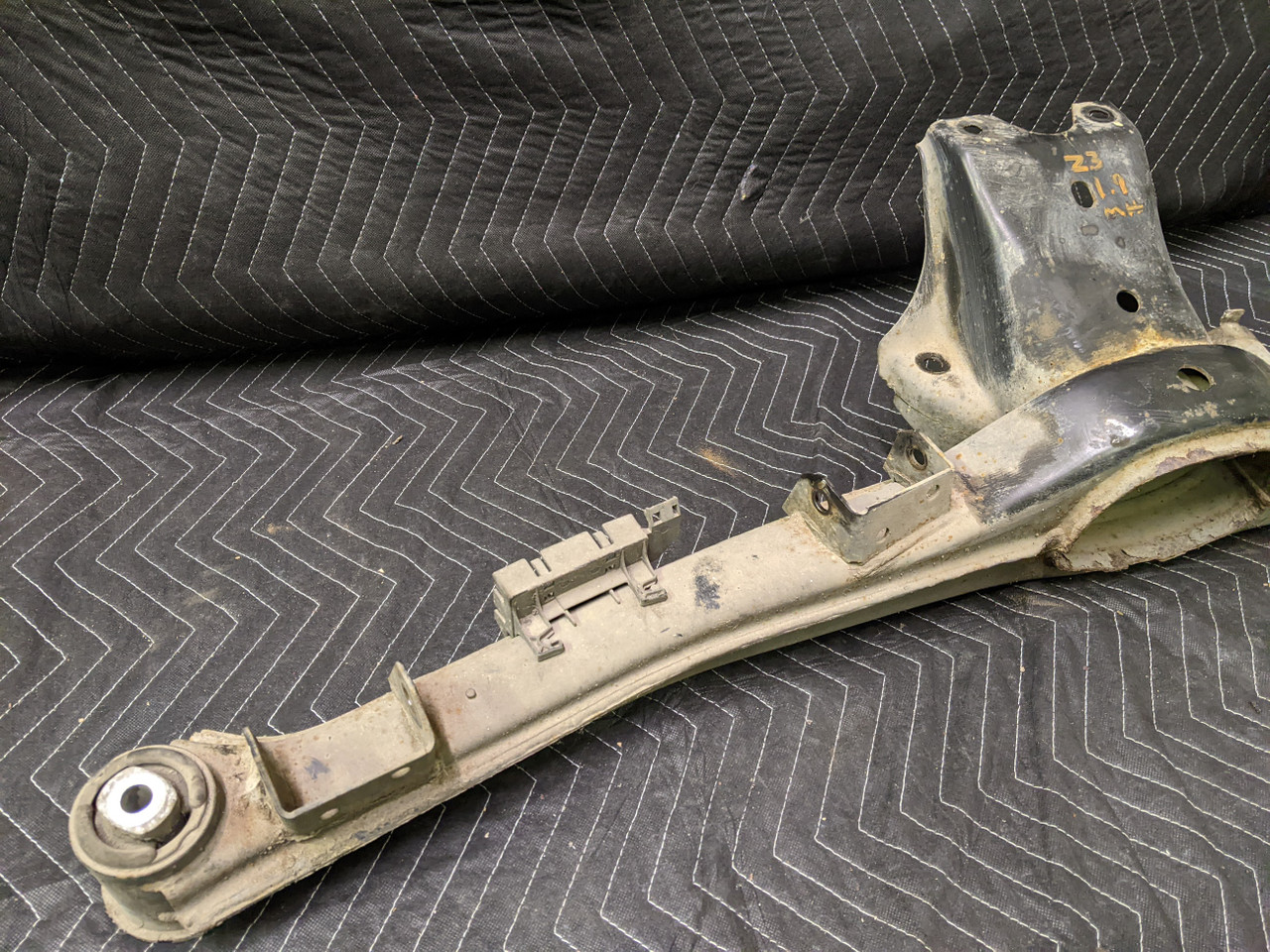 BMW Z3 E36 1.9 Rear Axle Carrier Subframe 33311090957