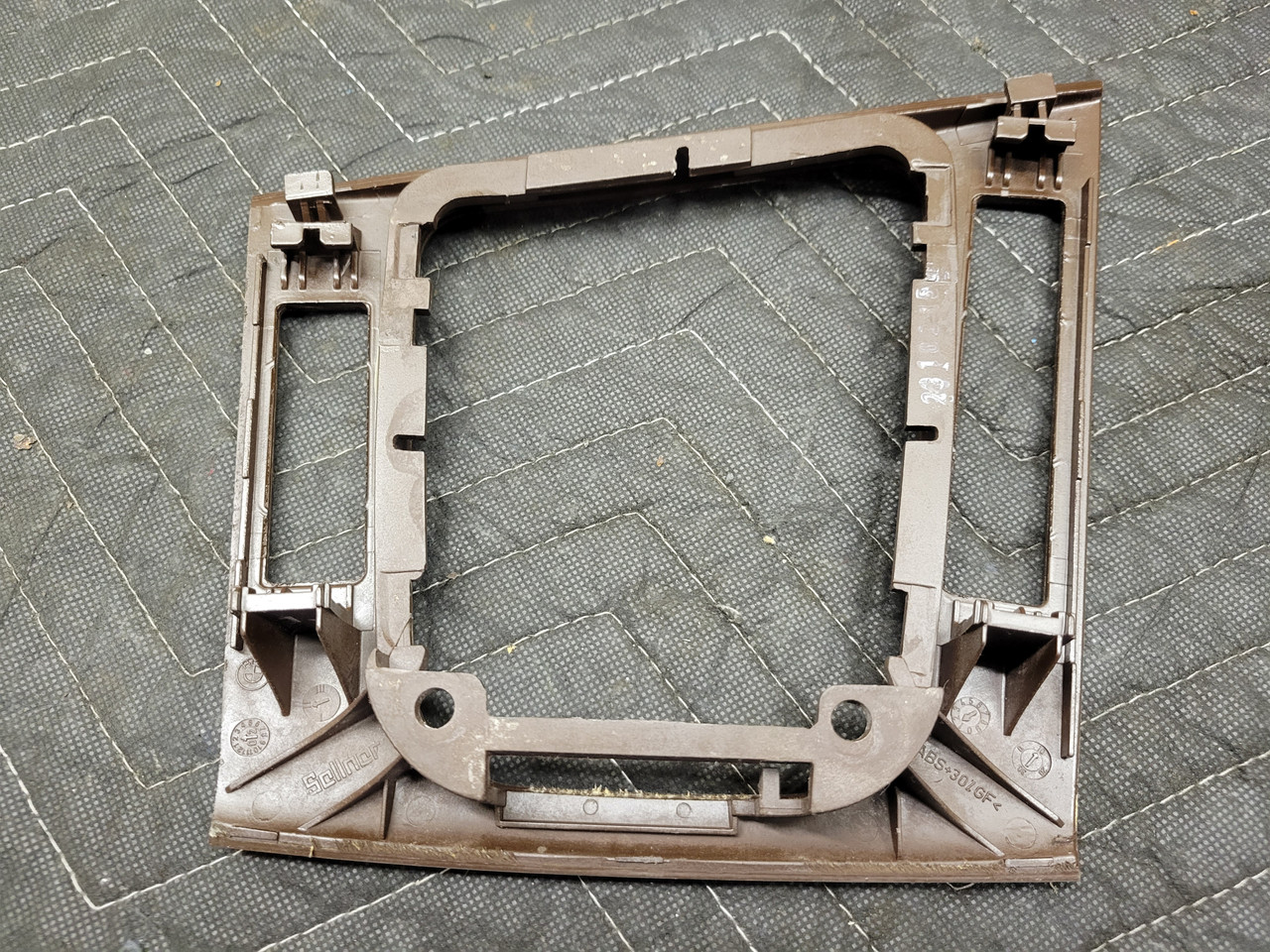 BMW E46 51168209456 | recycleBMWs.com | Used BMW Parts