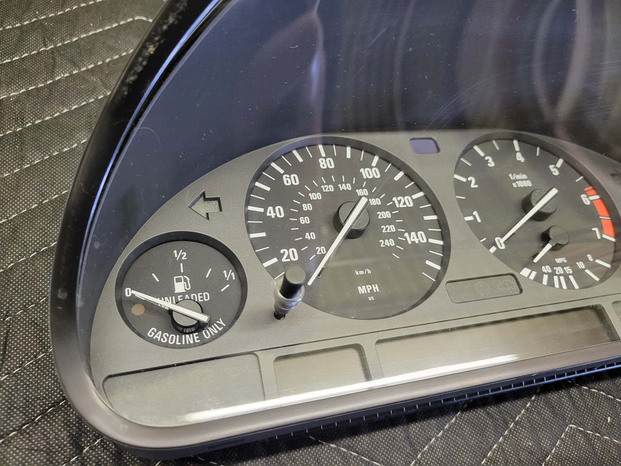 BMW E39 5-Series Instrument Cluster Speedometer MPH 62118381826