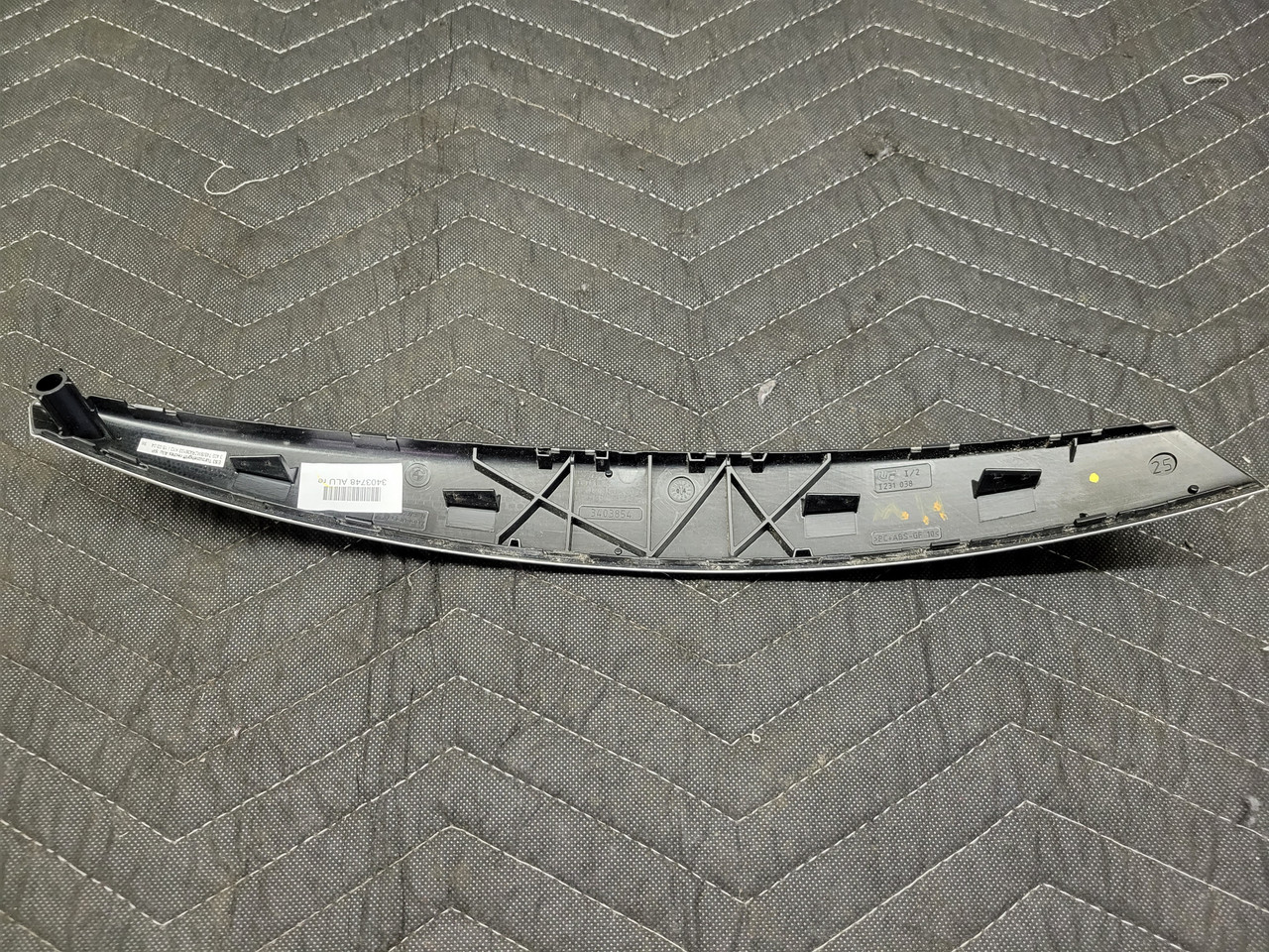 BMW E83 X3 Interior Right Door Handle Aluminum Wolkenschliff 51413403854