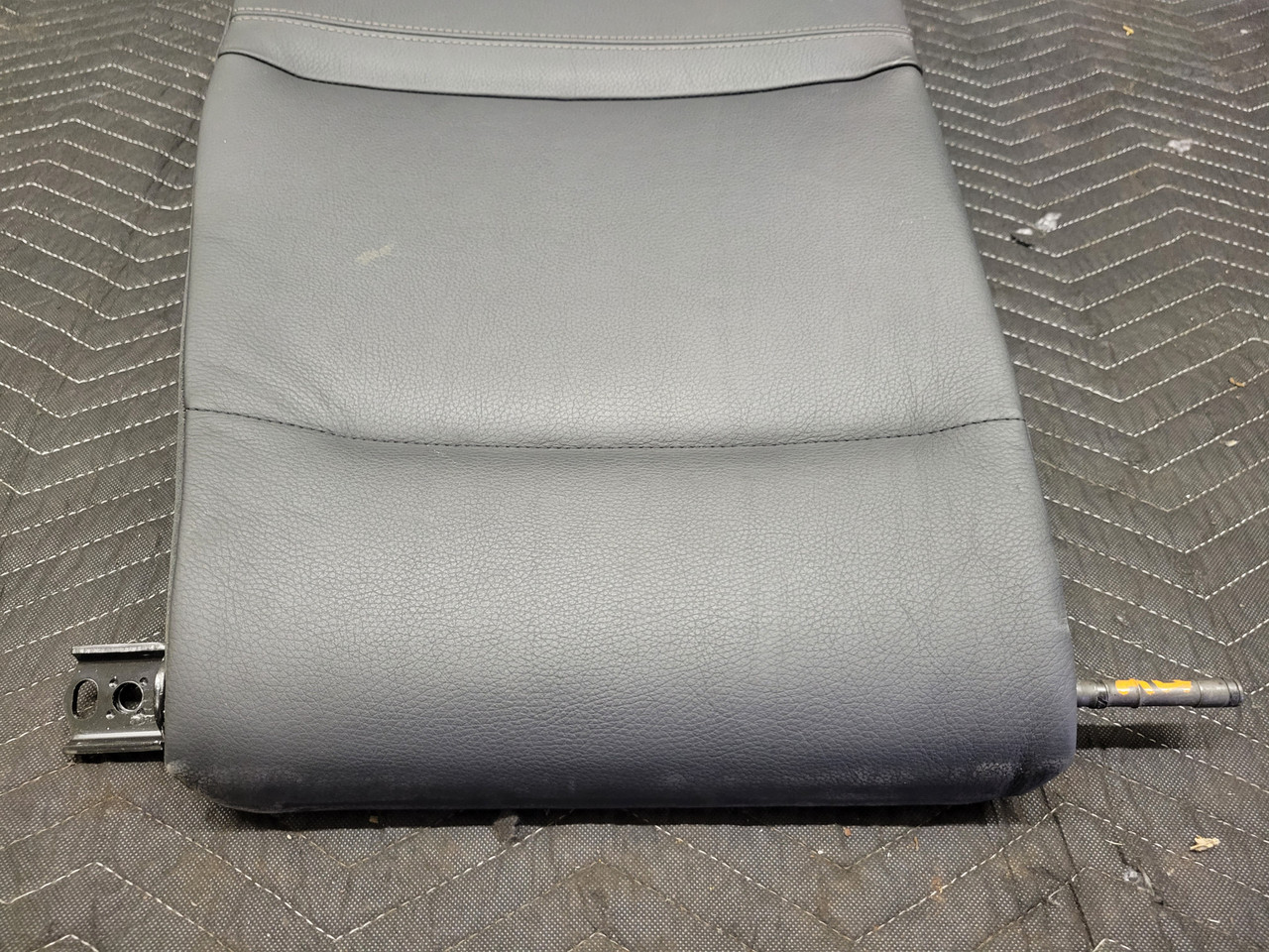 BMW E90 3-Series Rear Right Folding Leather Seat Upper 52207212291