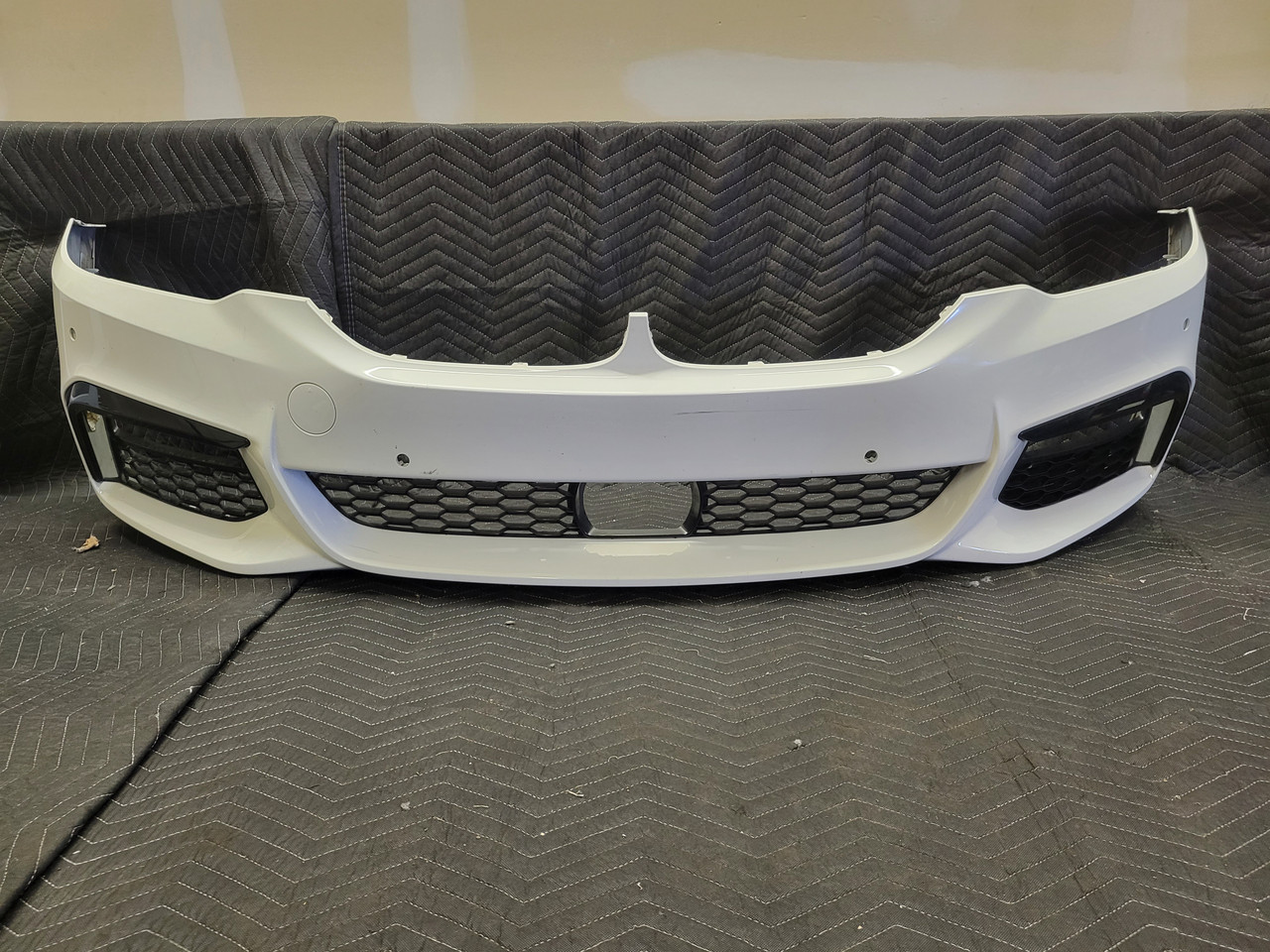 BMW G30 5-Series M Front Bumper Cover PDC PMA Alpine White 8069066