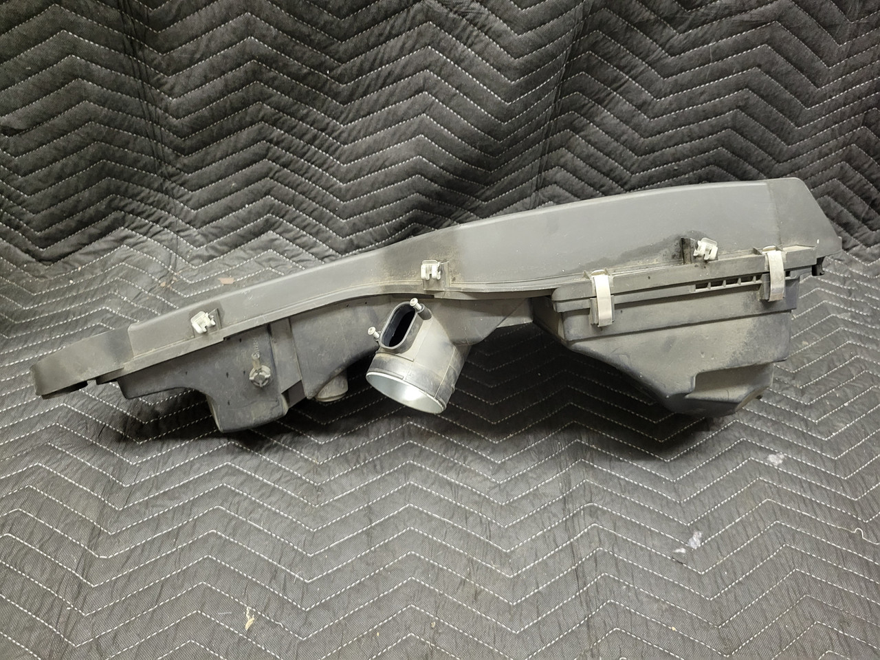 BMW F22/F30/F32 13717604305 | recycleBMWs.com | Used BMW Parts
