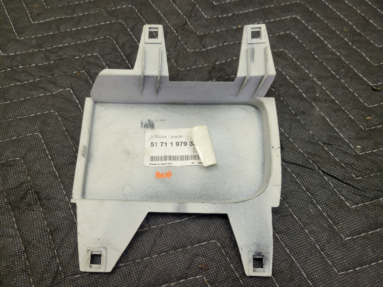 BMW E30 51711979322 | recycleBMWs.com | Used BMW Parts
