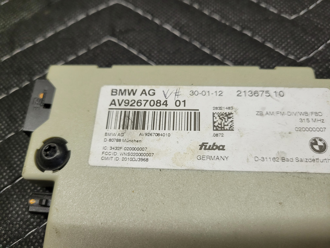 【新品・未使用】純正 F10 M5 触媒　1台分 BMW F10 65209267084 | recycleBMWs.com | Used BMW Parts