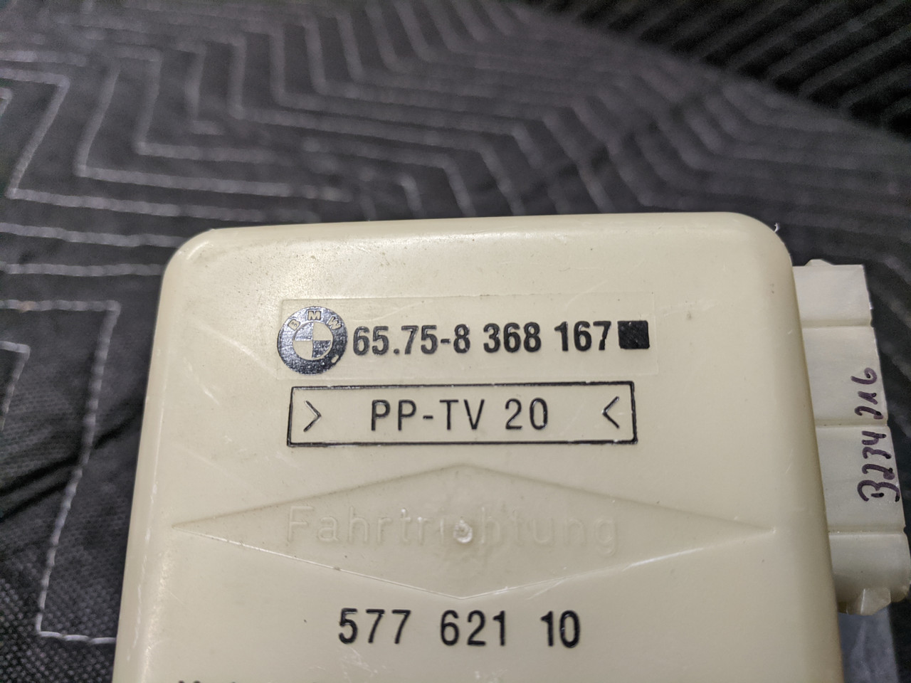 BMW E38 Trunk Incliniation Tilt Sensor Alarm 65718368167