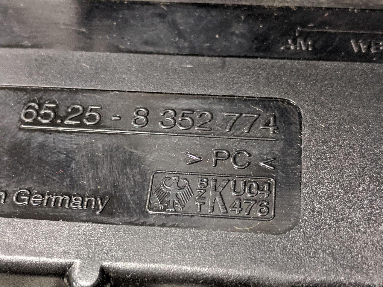 BMW E39 Radio Amplifier Antenna 65248352774