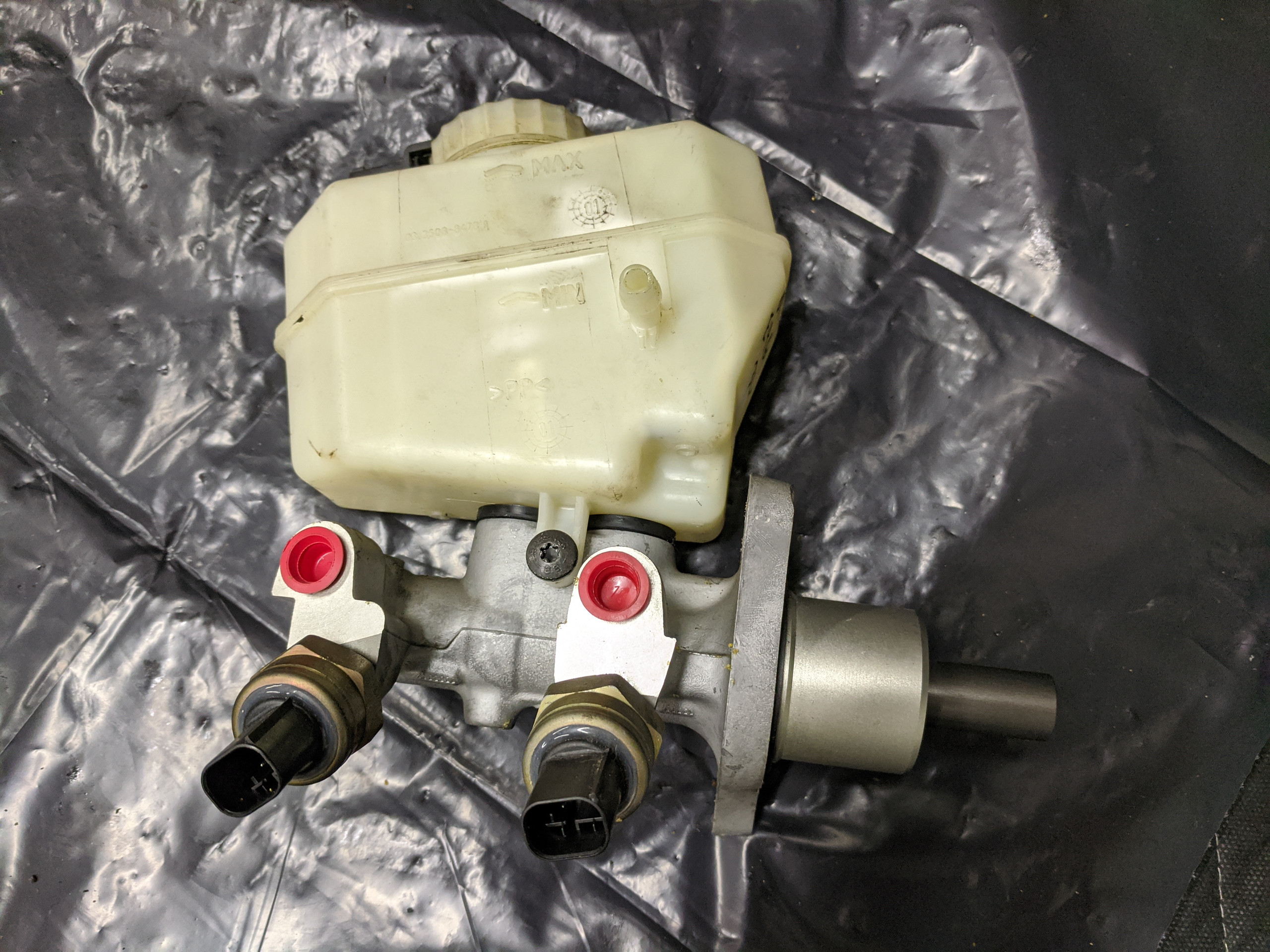 BMW E46 3Series Brake Master Cylinder DSC 34336785666