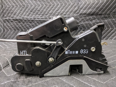 BMW E46 3-Series Door Lock With Motor Actuator Rear Left 51228196033 BMW E46 3-Series Door Lock With Motor Actuator Rear Left 51228196033