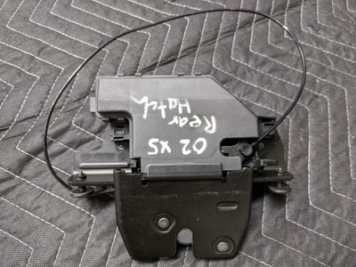 BMW E53 X5 Trunk Lid Top Lock 51248408492 BMW E53 X5 Trunk Lid Top Lock 51248408492