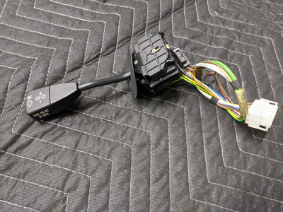 BMW E32/E34 5-Series 7-Series Turn Signal Switch 61311382877 BMW E32/E34 5-Series 7-Series Turn Signal Switch 61311382877