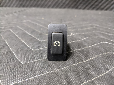 BMW E38 7-Series Cruise Control Switch 61318352256 BMW E38 7-Series Cruise Control Switch 61318352256
