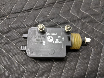 BMW E36 Trunk Lock Latch Actuator 67118361363 BMW E36 Trunk Lock Latch Actuator 67118361363