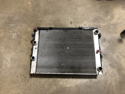 BMW E60/E61/E63/E64 M5 M6 Radiator 17112282732
