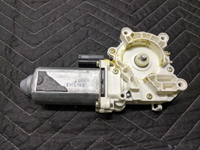 BMW E38 750 Window Regulator Drivers Left Rear 8352163 BMW E38 750 Window Regulator Drivers Left Rear 8352163