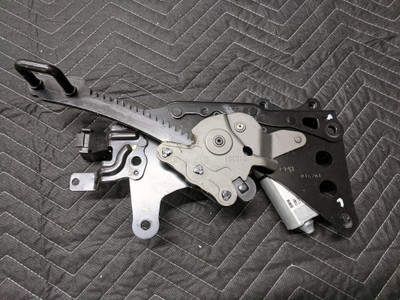 BMW E53 X5 Seat Angle Adjustment Motor Actuator Right 52208258746 BMW E53 X5 Seat Angle Adjustment Motor Actuator Right 52208258746