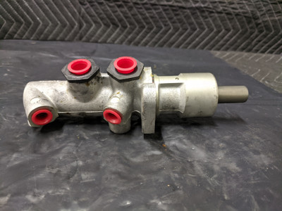 BMW E34 5-Series Brake Master Cylinder Lucas 34311162915 BMW E34 5-Series Brake Master Cylinder Lucas 34311162915