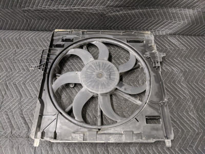 BMW E70 X5 Electric Radiator Cooling Fan W/ Shroud 17427533558 BMW E70 X5 Electric Radiator Cooling Fan W/ Shroud 17427533558