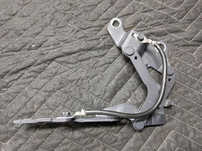 BMW E92/E93 3-Series Coupe Convertible M3 Hood Hinge Left Drivers 7115263 BMW E92/E93 3-Series Coupe Convertible M3 Hood Hinge Left Drivers 7115263