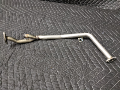 BMW E31/E38 7-Series 8-Series M73 V12 Emission Control Air Intake Tube Cylinders 1-6 11721741313 BMW E31/E38 7-Series 8-Series M73 V12 Emission Control Air Intake Tube Cylinders 1-6 11721741313