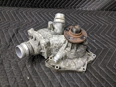 BMW E53 X5 Engine Coolant Water Pump 1712552 BMW E53 X5 Engine Coolant Water Pump 1712552