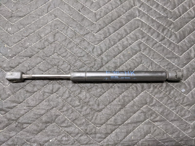 BMW E36 3-Series Gas Pressurized Trunk Strut 51241960862 BMW E36 3-Series Gas Pressurized Trunk Strut 51241960862