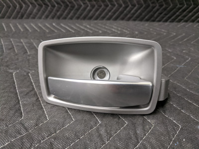 BMW E65/E66/E67 Door Handle Inside Right 7149972