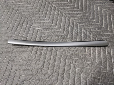BMW E65/E66 7-Series Window Frame Cover Rear Right Door 51167013104 BMW E65/E66 7-Series Window Frame Cover Rear Right Door 51167013104