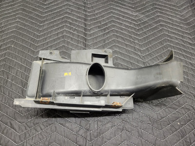 BMW E46 3-Series Front Left Brake Air Duct 51718230559 BMW E46 3-Series Front Left Brake Air Duct 51718230559