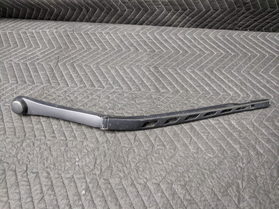 BMW E60/E61/E63/E64 Left Driver Windshield Wiper Arm 61617198597 BMW E60/E61/E63/E64 Left Driver Windshield Wiper Arm 61617198597