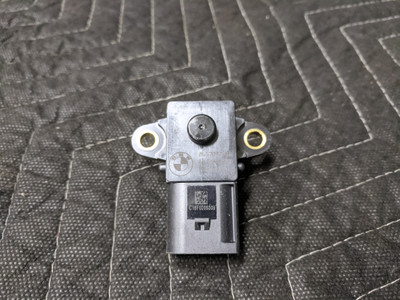 BMW E60/E65/E90 Differential Air Pressure Sensor 13628617097 BMW E60/E65/E90 Differential Air Pressure Sensor 13628617097