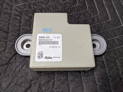 BMW E63/E64/E90/E92/E93 3-Series Back-Up Antenna 65206935024