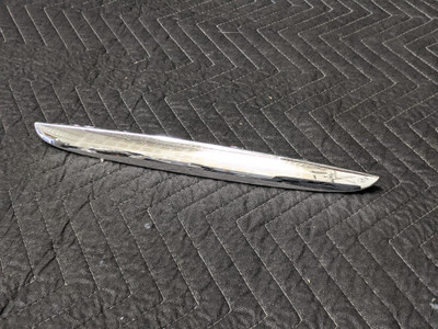 BMW E90/E91 3-Series Hood Grille Trim Chrome Left 51137117241