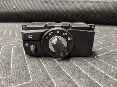 BMW E70/E71/E72 X5 X6 Headlight Switch 61319134728 BMW E70/E71/E72 X5 X6 Headlight Switch 61319134728