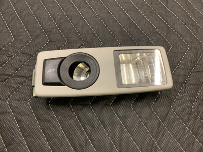 BMW E70 Rear Left Overhead Reading Lamp 63316972973 BMW E70 Rear Left Overhead Reading Lamp 63316972973