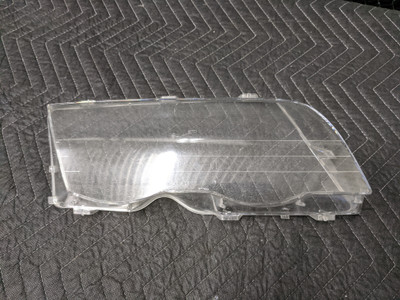 BMW E46 3-Series Headlight Lens Right Bosch 1305621746 BMW E46 3-Series Headlight Lens Right Bosch 1305621746